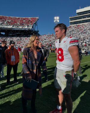 Jenny Taft Instagram - People always ask me who I cheer for, and the reality is I cheer for stories and people. I’ve covered Ohio State more than any other team in CFB and I’m so happy for everyone in Columbus. And a special congrats to the seniors … who came back for a reason and knew it all along! ❤️