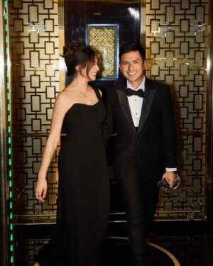 Jennylyn Mercado Instagram - Congratulations, mahal ko! @dennistrillo 👏🏼 I'm so proud of you! 🙌🏻 You are really phenomenal and I will forever be your biggest fan. 💯I love you, our Best Actor! 🫶🏻😘♥️

#GreenBones #MMFF50