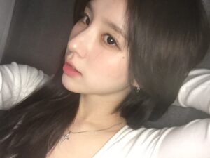 Jeon Hee-jin Instagram - 앞머리를 기르고 있다는 소식
