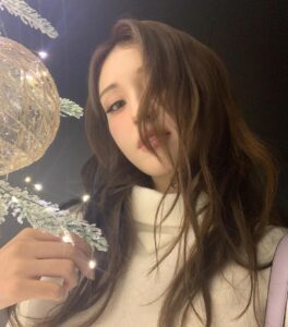 Actress Jeon So-mi HD Photos and Wallpapers January 2025