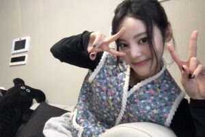 Jeong Jin-sol Instagram - 하슬이한테 선물 받고 나의 최애템이 되었다 힛