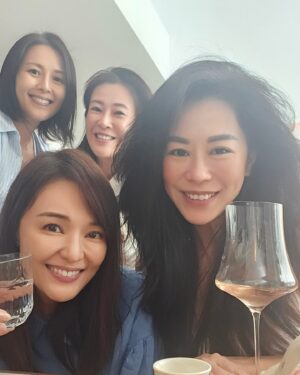 Jesseca Liu Instagram - 我的女王们 💫👸🏻
My Queens 🩷🩷🩷🩷🩷