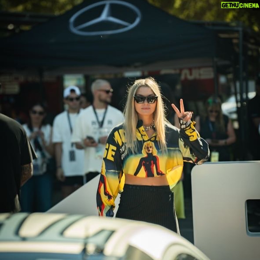 Jessica Hart - 15.7K Likes - Great day with @mercedesbenzusa in Austin!!! #raceday #loveaustin