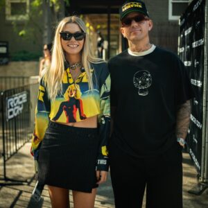 Jessica Hart Instagram - Great day with @mercedesbenzusa in Austin!!! #raceday #loveaustin