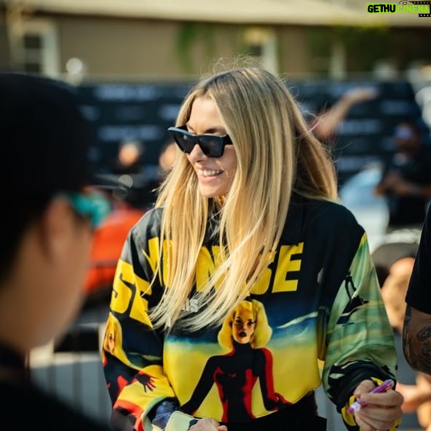 Jessica Hart - 15.7K Likes - Great day with @mercedesbenzusa in Austin!!! #raceday #loveaustin