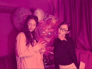 Jessica Jung Instagram - Welcome to the club @vousmevoyez 💕🤗😜👭🏻🎂🐶🎞️🎉
