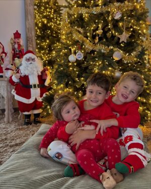 Jesta Hillmann Instagram - Les 3 amours de ma vie, pour toujours et plus que tout mes fils ❤️❤️❤️