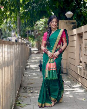 Jhanvi Bhatia Instagram - Throwback to wearing a Nauvari for Ganpati Bappa 😍🫶🏻💖🙏🏻✨

Miss my 10 days of saree days hehe🙈

#nauvari #nauvarisaree #marathimulgi #marathilook #saree #indianfashion #indianoutfit #indianfashioninfluencer #indianoutfitideas #explorepage #foryou #weddingfashion #weddingoutfitideas #festivefashion #jhanvibhatia