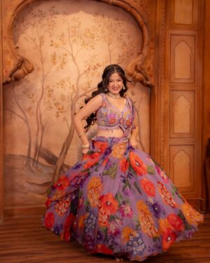 Jhanvi Bhatia Instagram - HAPPY DIWALI 🪔✨❤️🙏🏻

It’s literally one of the happiest time of the year!!! I hope you all are home celebrating w your close ones and in case you’re not, here’s sending virtual hugs and lots of gulab jamuns to you 🥹😋❤️

Love & light 💖
JB

Outfit: @tirumaladesigners 💜
Hair: @makeoverbymaheeshah 🧡
Shot by: @anmoltawde 💚

#diwali #diwalioutfit #diwalifashion #diwalipooja #poseideas #lehenga #lehengalove #diwalispecial #gharmorepardesiya #explorepage #foryou #jhanvibhatia