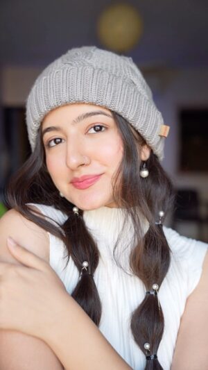 Jhanvi Bhatia Instagram - First or second hairstyle? Cute or hip? You tell me in the comments 😍🤭

Try being a lil experimental with your hairstyles cause even though open hair in a beanie looks cute, THIS will give all the attention in the room and you will THANK ME LATER 🥰🥰😌😌

Should I do a video for hairstyles WITHOUT a beanie too!?😚

#hairstyles #hairstyletutorial #hairstyleideas #beanie #winterhair #winterhairstyles #explorepage #foryou #personalstyling #jhanvibhatia