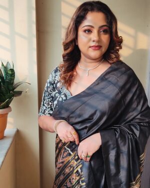 Jhilik Bhattacharjee Instagram - 🖤🤍
