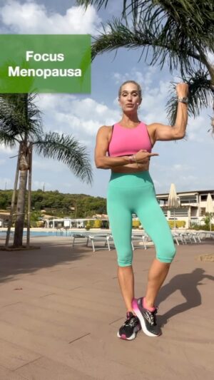 Jill Cooper Instagram - 7 Minuto per le Donne in Menopausa 
✅ L’allenamento non può mancare in menopausa è FONDAMENTALE
✅ per vivere bene l’ultima terza della tua vita serve movimento per rimanere attivi ed autonomi 
✅ Menopausa è tanta roba ma seguimi e ti darò tanti tantissimi consigli per viverla al Top

#jillcooper #fit #fitnessmotivation #fitover50
