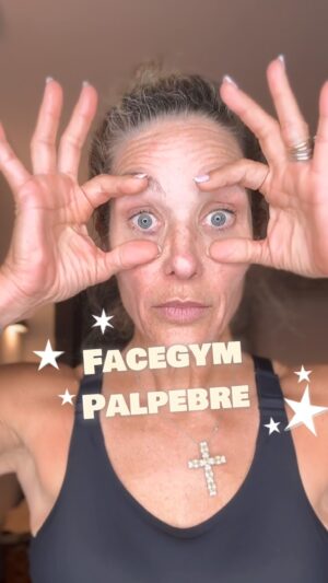 Jill Cooper Instagram - Facegym Palpebre
✅ Porta in tensione la palpebra con delicatezza 
✅Fai circa 20 ripetizioni per ogni posizione
✅ Allenati almeno 3 volte alla settimana

per altri consigli guarda IN FORMA CON JILL su www.jillcooper.it 

#facegym #jillcooper #face #veauty