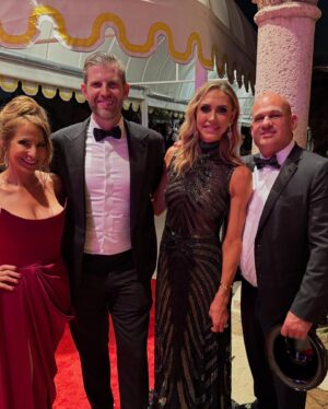 Jill Zarin Instagram - Oh what a night! Thank you @hilarymusserhomes for inviting us to celebrate New Year’s Eve together. We had the best time! Looking forward to 2025! We are so blessed to have spent the last week with my family. I feel like I’ve seen it all and what I’ve learned is that your relationships are what matter most so cherish those you love and never take “time”for granted! Happy and Healthy New Year! ❤️❤️❤️