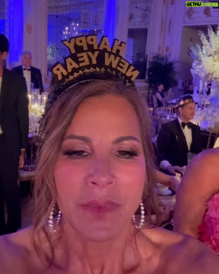 Jill Zarin - 4.9K Likes - Oh what a night! Thank you @hilarymusserhomes for inviting us to celebrate New Year’s Eve together. We had the best time! Looking forward to 2025! We are so blessed to have spent the last week with my family. I feel like I’ve seen it all and what I’ve learned is that your relationships are what matter most so cherish those you love and never take “time”for granted! Happy and Healthy New Year! ❤️❤️❤️