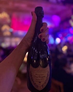 Jill Zarin Instagram - Oh what a night! Thank you @hilarymusserhomes for inviting us to celebrate New Year’s Eve together. We had the best time! Looking forward to 2025! We are so blessed to have spent the last week with my family. I feel like I’ve seen it all and what I’ve learned is that your relationships are what matter most so cherish those you love and never take “time”for granted! Happy and Healthy New Year! ❤️❤️❤️