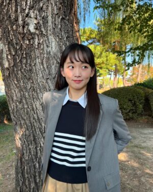 Jin Ki-joo Instagram - 난 선생이얌🧏🏻‍♀️