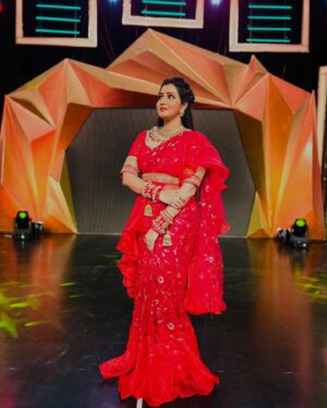 Jina Samal Instagram - Nari complete with saree😃🥻 #sareelove #zeenasamalpanigrahy ❤️🌹🧿