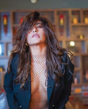 Jinal Joshi Instagram - •
•
•
•
•
#jinaljj #portrait #photooftheday #mood #expression #love #black #picoftheday