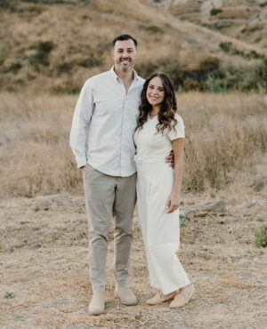 Jinger Vuolo Instagram - Grateful for the life of our little baby ☺️ Felicity & Evy Jo could not be more excited 🥹
•
•
📸: @moorelovephoto