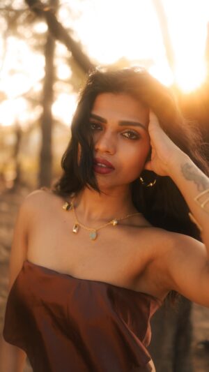 Jini Sundarraj Instagram - Did someone called “Moana”!!!! 
.
.
Pc @snipershotphotography @laavanya_prol_ 
@vasy_vendra 
.
.
#réel #reelsinstagram #instagood #instagram #reelitfeelit #reelkarofeelkaro #trendingreels #moana #fyp #reelinstagram #insta #photoshoot #photography