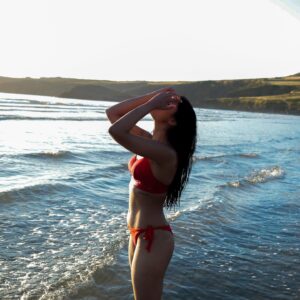 Jini Sundarraj Instagram - Not aging, just upgrading… 
.
.
[Birthday, Birthday picture, 29, Sunset photo, photography] #birthdaypost #29 #sunsetphotography #beachvibes