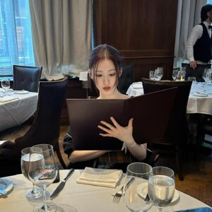Jo Hye-joo Instagram - throwback 🤓
