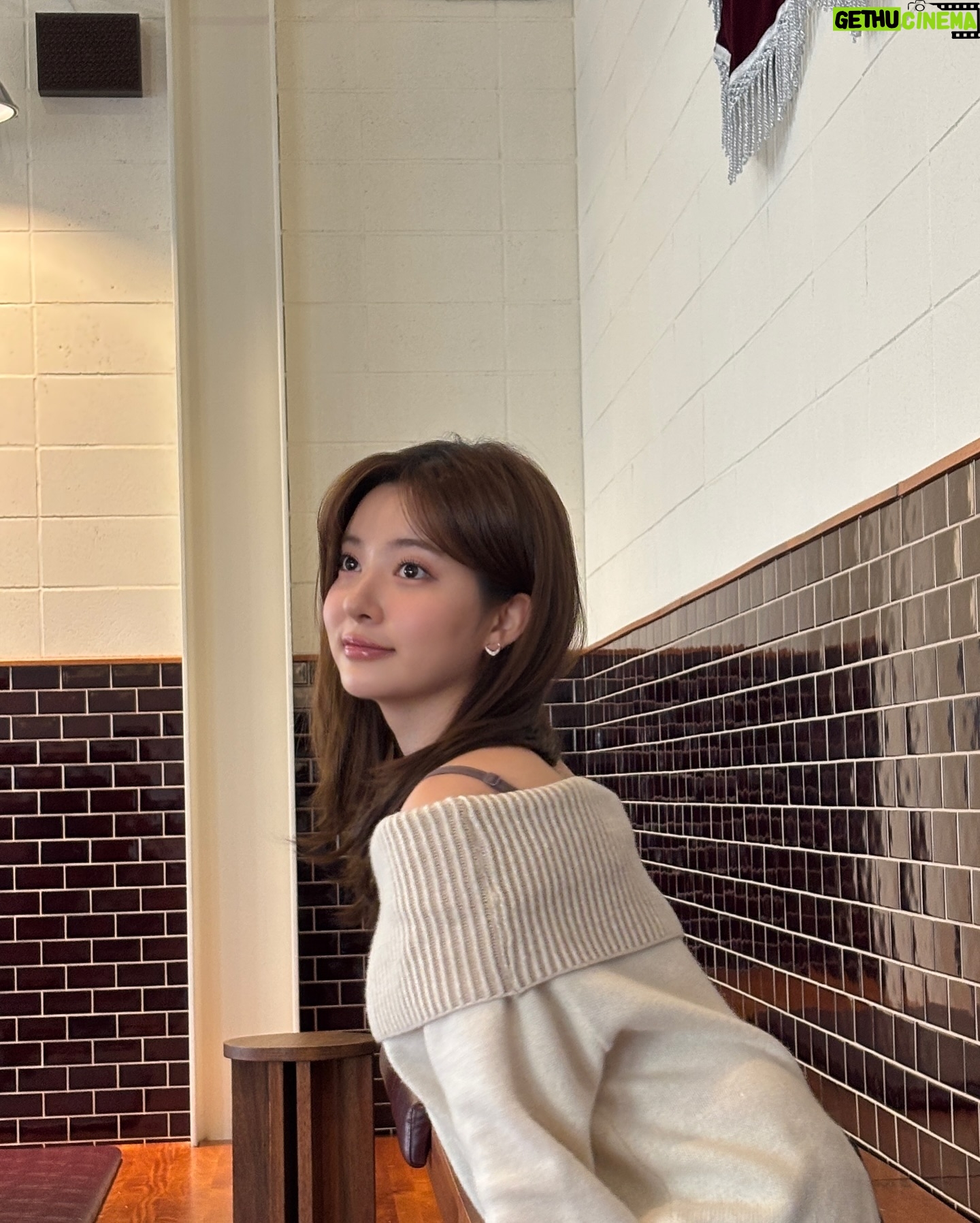 Jo Soo-min - 215.1K Likes - 추우니까 요새 푹 빠진 따듯한 이 노래🎵✨
