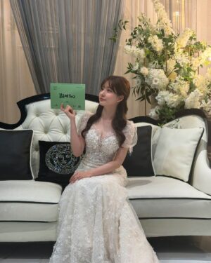 Jo Soo-min Instagram - 내가 아끼던 하나 사진들💛 이제 하나 사진 끝✨🥹