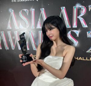 Jo Yu-ri Instagram - AAA🔥❤️‍🔥