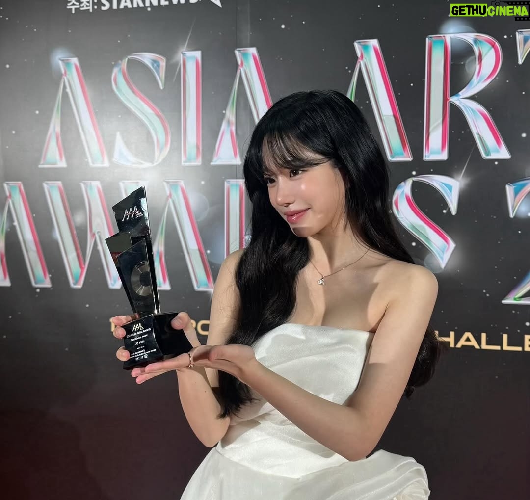 Jo Yu-ri - 1 Million Likes - AAA🔥❤️🔥