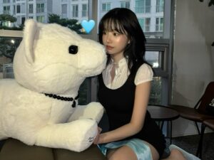 Jo Yu-ri Instagram - ⭐️🌟💫✨