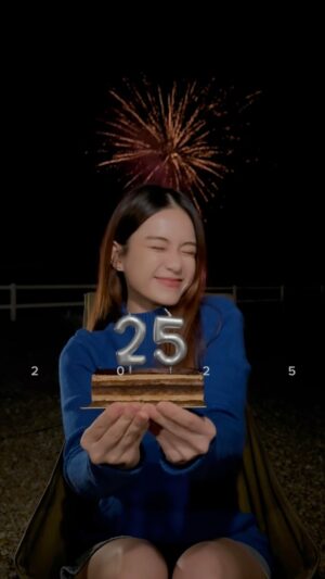 Joey Leong Instagram - trying to cheat that I’m 25 

happy 2025 everybody ♡

last year’s countdown was powered 
by the energy of a 70,000 crowd,
shouting and sweating all over the stage; 
this year, I welcomed it in quiet solitude

hugged by the cold wilderness 
and my own thoughts 

blessings truly come in many forms

thank you 2024 
for all the lessons and laughter

#happynewyear