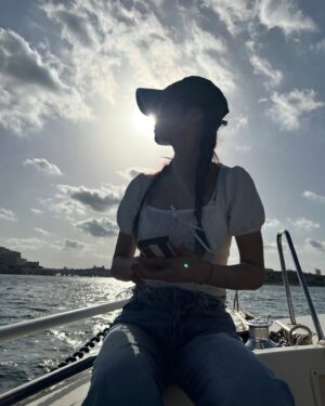 Jolin Tsai Instagram - ❤️馬爾他出海趣❤️ 
一條條小魚 釣得三頭和背肌都很酸😅
 beginner's luck  釣了快8隻 🤞🏻😁😁😁