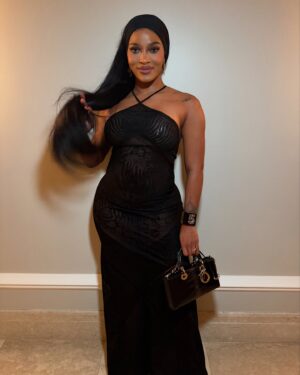 Joseline Hernandez Instagram - Getting a baby put in me this year going to be easy 🤭😅 With this sexy #cavalli Number 😜 
May you have lots of health,luck,money this year 💰