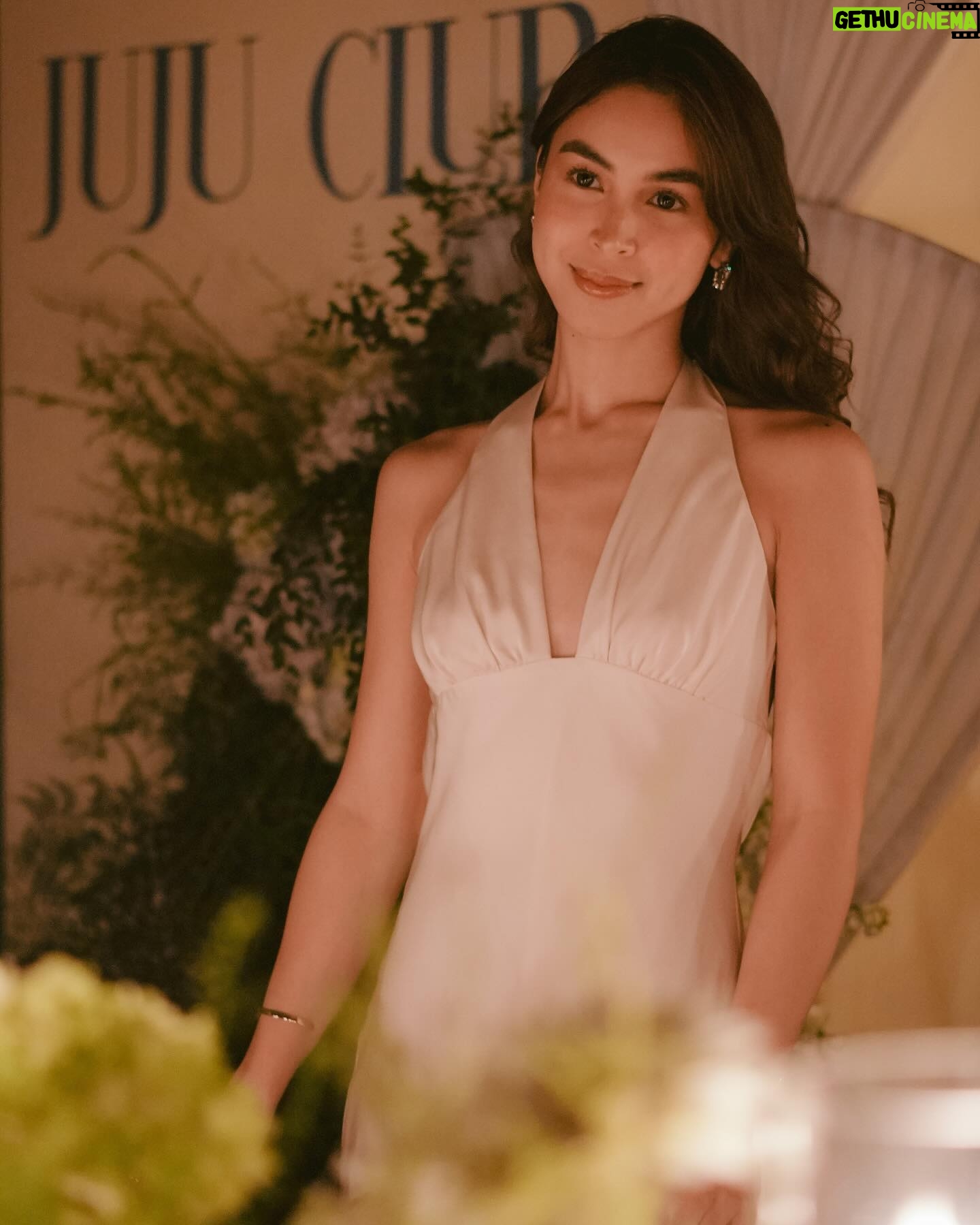 Julia Barretto - 411.7K Likes - Celebrating 3 years of @thejujuclub.co ♡ So grateful to everyone who put this all together and to family and friends for being present for a very meaningful night to me. 🌙