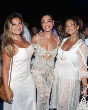 Juliana Paes Instagram - 🙏🏽✨🌊 #noronha