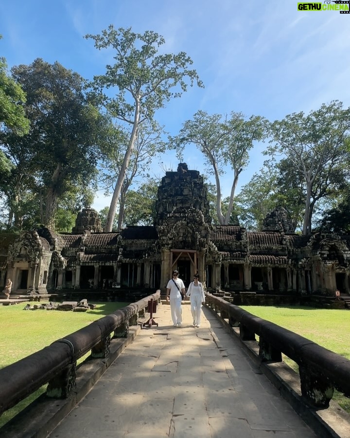 Julie Tan - 2.7K Likes - 🇰🇭 Cambodia, you are truly stunning. I am in awe 😍