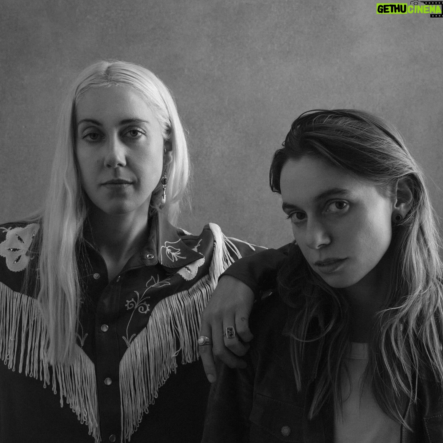 Julien Baker - 45.7K Likes - “Sugar in the Tank” is out now! We had so much fun with this one, we hope you do too 🫶🤠
Link in bio to listen
Sign up for updates at julienbakerandtorres.com
First pic by nicole
Single cover photo by @lindseybyrnes
Last photo by @ebruyildiz