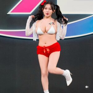 Actress Jun Amaki HD Photos and Wallpapers February 2025