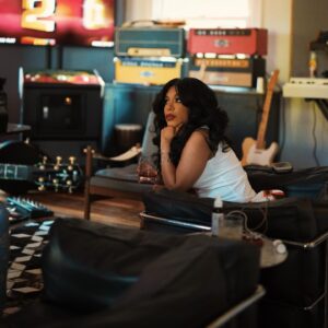 K. Michelle Instagram - Never get to comfortable with me. I’ma rolling stone. Always remember people know what they’re doing to you, don’t say a word. In personal relationships and business They treat you how they feel about you. Their perception is not YOUR reality. Be a good person ALWAYS to people but be GREAT to yourself. Ill watch them do the dance for a little bit, but when im tired i cut the music and the show is over.Let them think you have no other options. Then just like that POOF. Gone 🎯❤️🖊️🥃 #GemsbyPuddin. @rafael_valdez