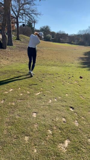 K.D. Aubert Instagram - ⛳️This had to be the longest drive of my life!!!! ⛳️ 2025 I’m aiming higher 💪🏽 #TheGolfingActress #MadameAubert #golf