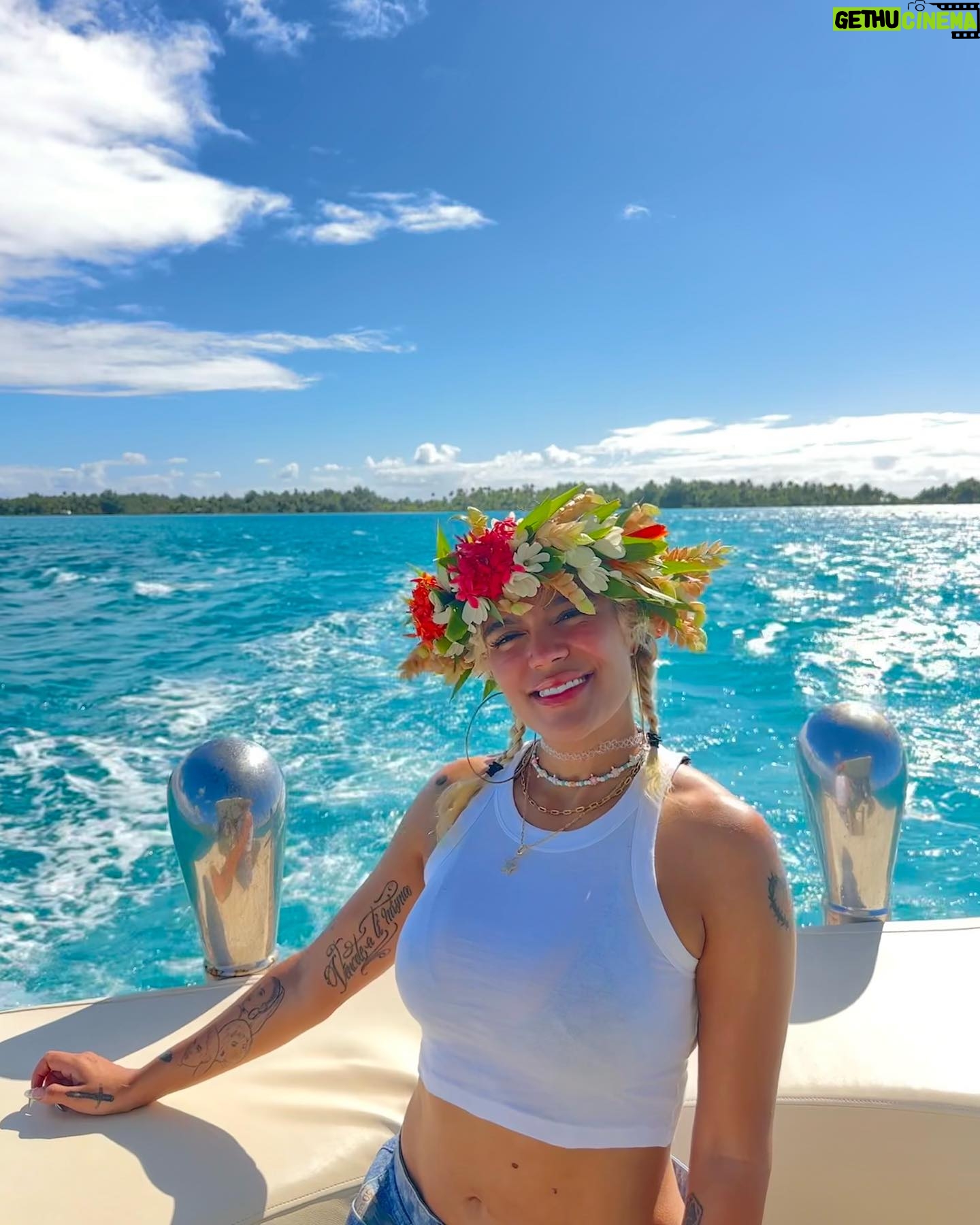 KAROL G - 7.4 Million Likes - Quédate♾️ 🌊🍃☀️🌺💗
