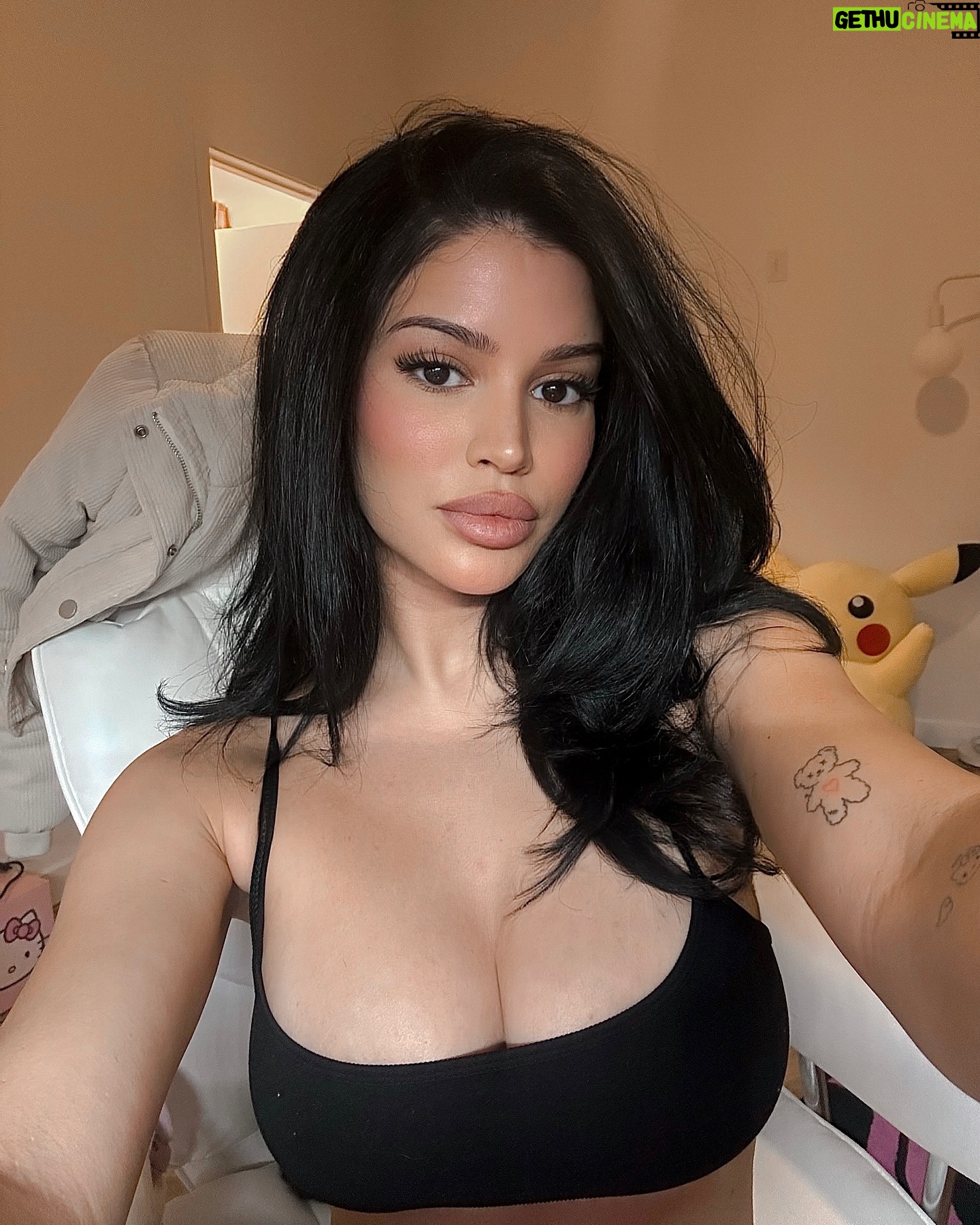 Kailyn De Los Rios - 22.3K Likes - hi