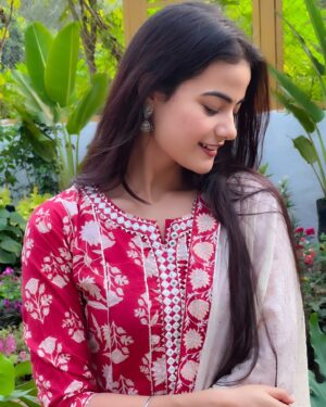 Kajal Sharma Instagram - 🌹