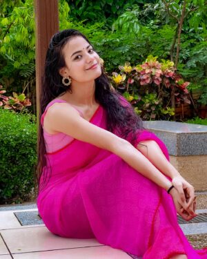 Kajal Sharma Instagram - 🌷