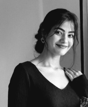 Kajal Sharma Instagram - ♡