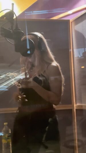 Kamille Instagram - 2 days after I found out I was pregnant, I went into the studio with my friend @willsass and recorded this song 🥹 I luv u @ninanesbitt ur spirit was in the booth with me! So much can change around us but music will always be the thing that’s constant in my life. Into The Blue is out on Fridayyyyy drop a 🔥 if ur readyyyyyyy