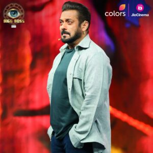 Kamya Punjabi Instagram - Weekend Ka Vaar mein hogi sitaaron bhari raat. From @kiaraaliaadvani to @alwaysramcharan, sabhi honge Salman ke saath. 🔥

Dekhiye #BiggBoss18 Weekend Ka Vaar Shanivaar aur Ravivaar raat 9.30 baje @colorstv aur #JioCinema par.

#BB18 #WeekendKaVaar #BiggBoss18onJioCinema #BiggBoss @beingsalmankhan #KamyaPanjabi @adnan_a_khan @ayesha.singh19 @mona151082