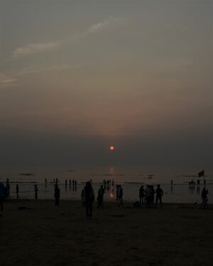 Kanika Mann Instagram - Even the sun knows when to rest, preparing for a brighter tomorrow.” ☀️ #timesup2024 ⭕️⭕️